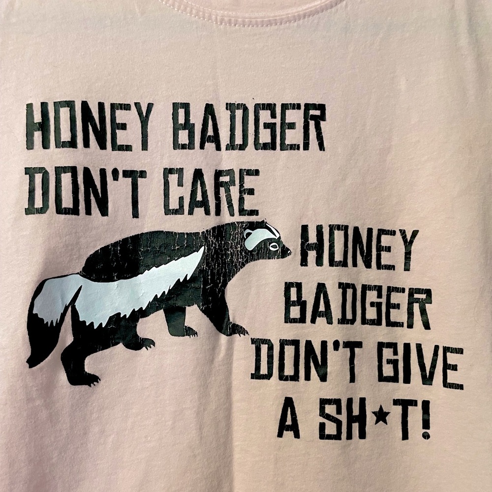 🔥 Women’s graphic honey badger shirt ✨ - Picture 2 of 2